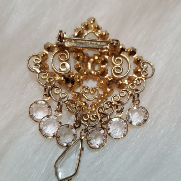 Vintage gold tone pin brooch - Picture 4 of 6